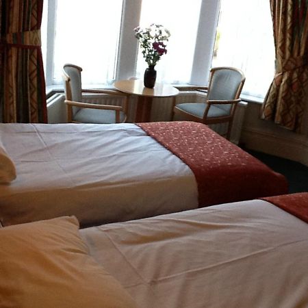 Penrhys Hotel Cardiff Zewnętrze zdjęcie