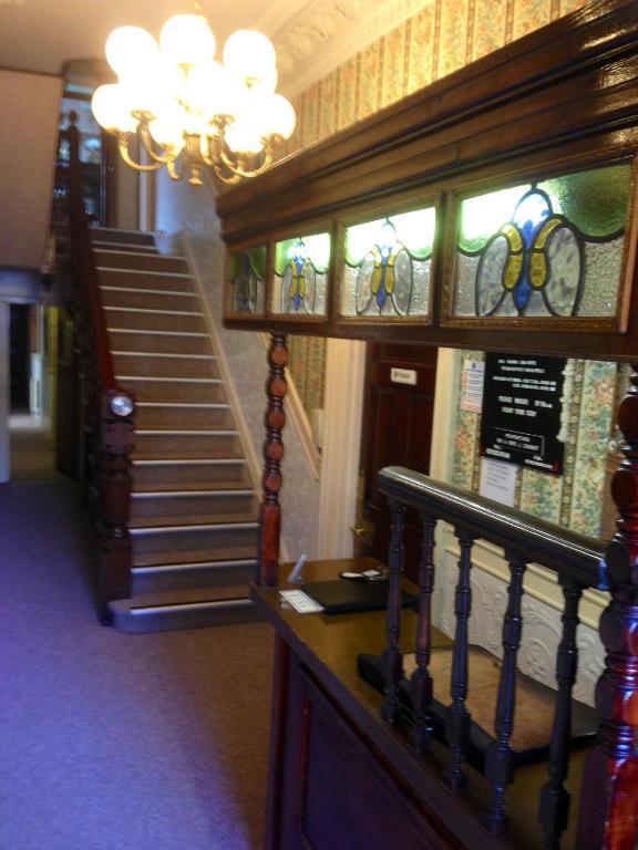 Penrhys Hotel Cardiff Zewnętrze zdjęcie